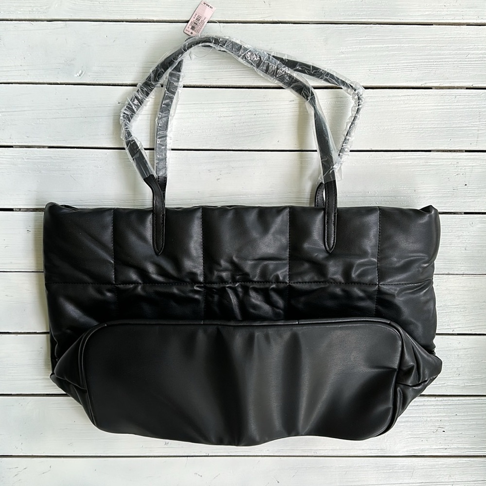 NWT VS Quilted Tote Black - Picture 5 of 5